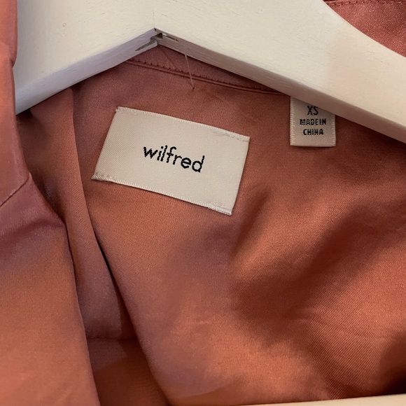 Wilfred Beso Satin Shirt - Picture 2 of 2